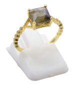 Anillo de plata 925 con labradorita cuadrada