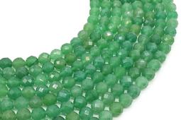 Cuentas facetadas de aventurina verde de 8 mm en un hilo de 38 cm.