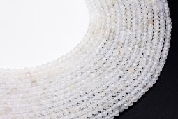 Cuentas de cristal de roca facetadas de 4 mm en una hebra de 38 cm