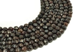 Cuentas facetadas de granate de 8 mm en hilo de 40 cm