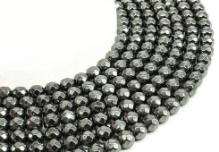 Cuentas facetadas de hematita de 8 mm en un hilo de 40 cm.