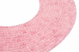 Cuentas facetadas de cuarzo rosa de 4 mm en un hilo de 38 cm.